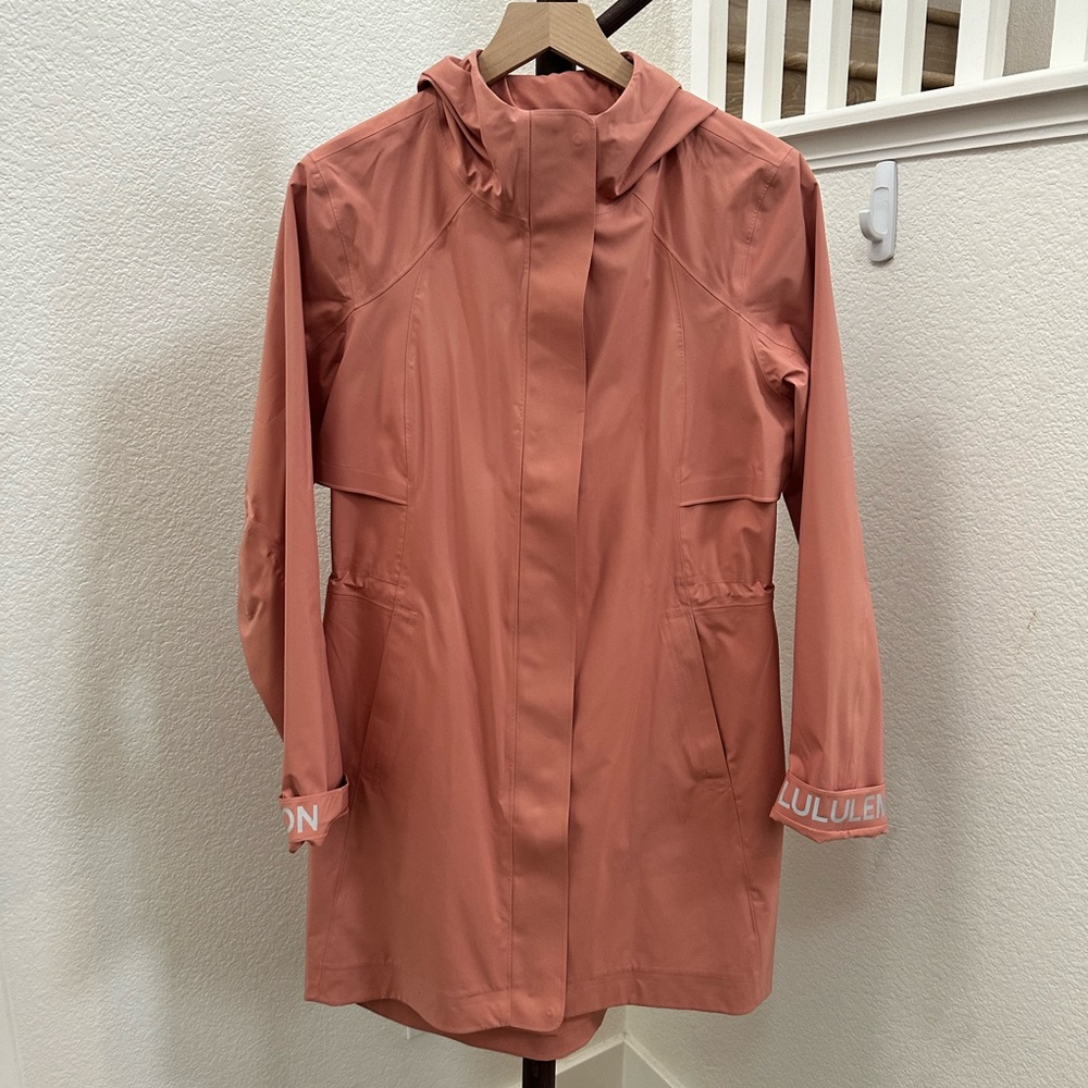 Lululemon Rain Rebel Jacket Size 8 Pink